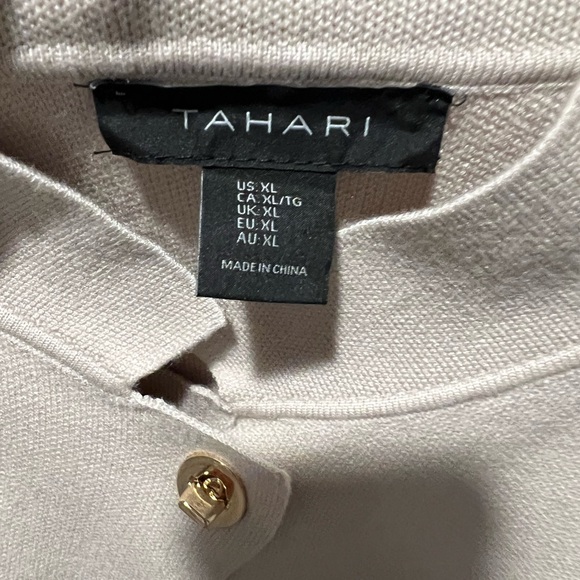 Tahari Women’s sweater - Picture 2 of 4